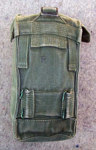 pouch right rear